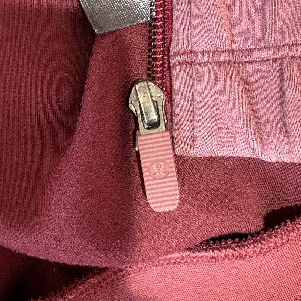 Lululemon Athletica Burgundy Jacket women’s size 6 - Picture 11 of 15
